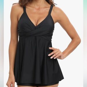 NWOT ESPRLIA black bathing suit top size XXL